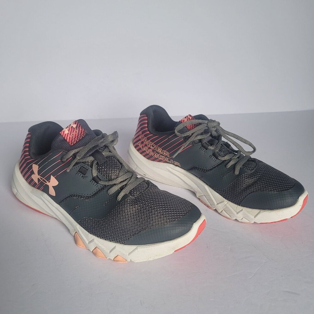 Under Armour Girls' Sneakers Running Shoes. Size 7Y